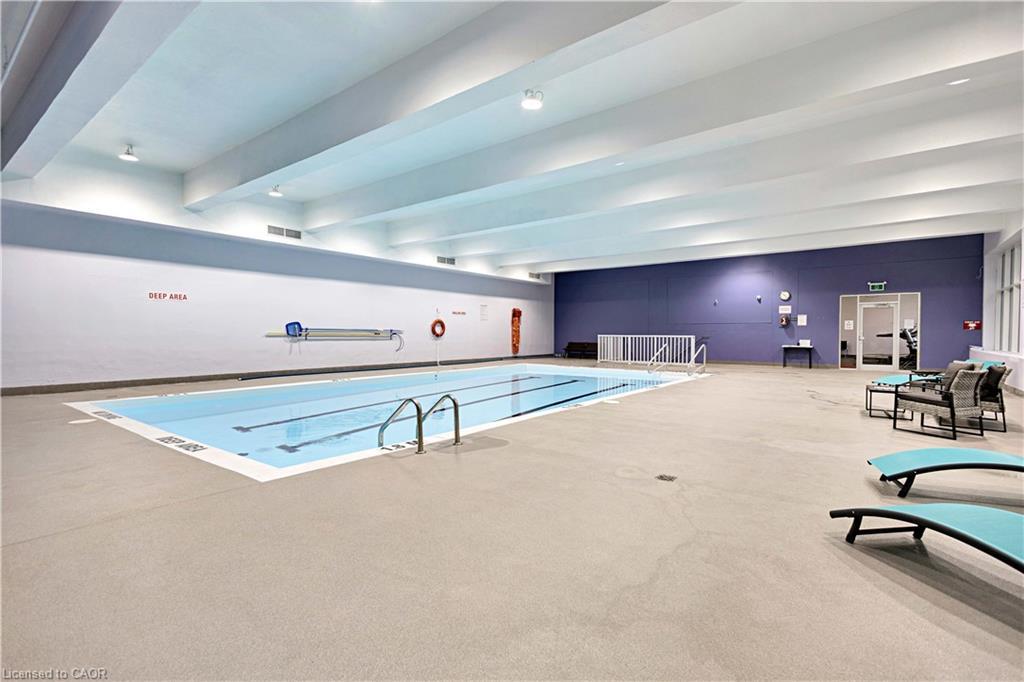 1401-1968 Main Street W, Hamilton, ON - Indoor Photo Showing Other Room