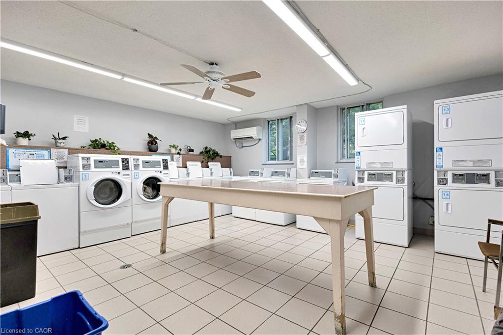 1401-1968 Main Street W, Hamilton, ON - Indoor Photo Showing Laundry Room