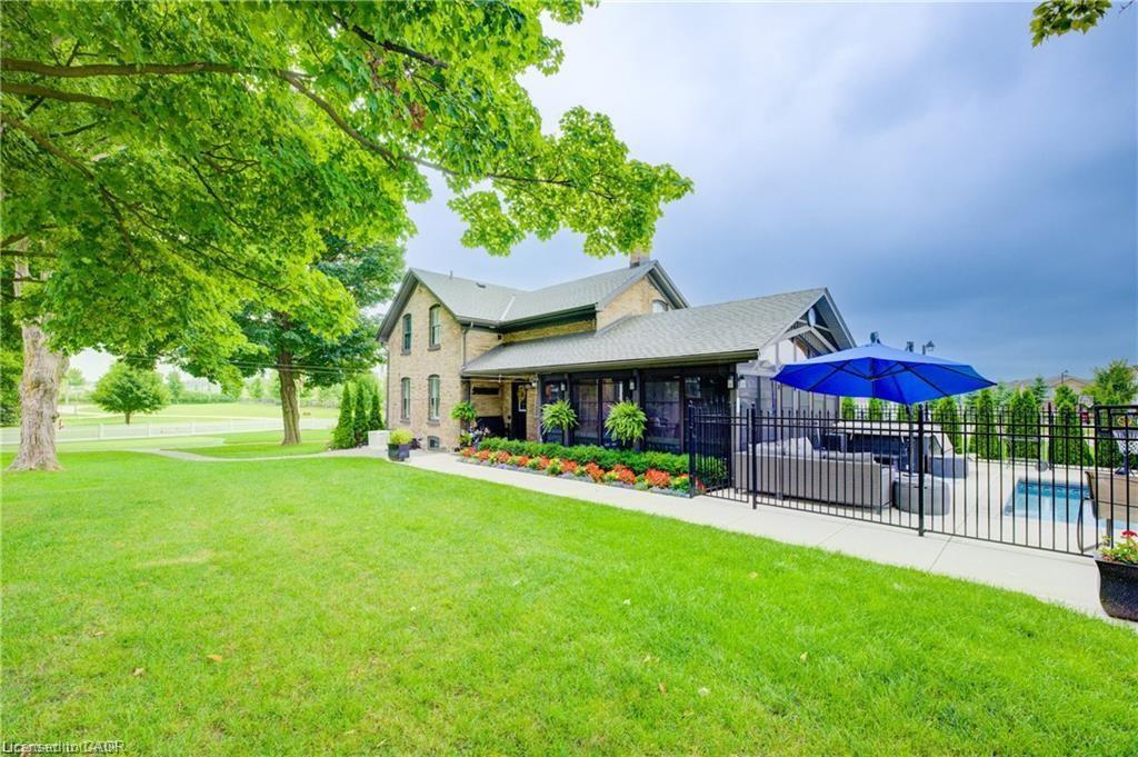 920 Orr Court, Kitchener, ON - Outdoor