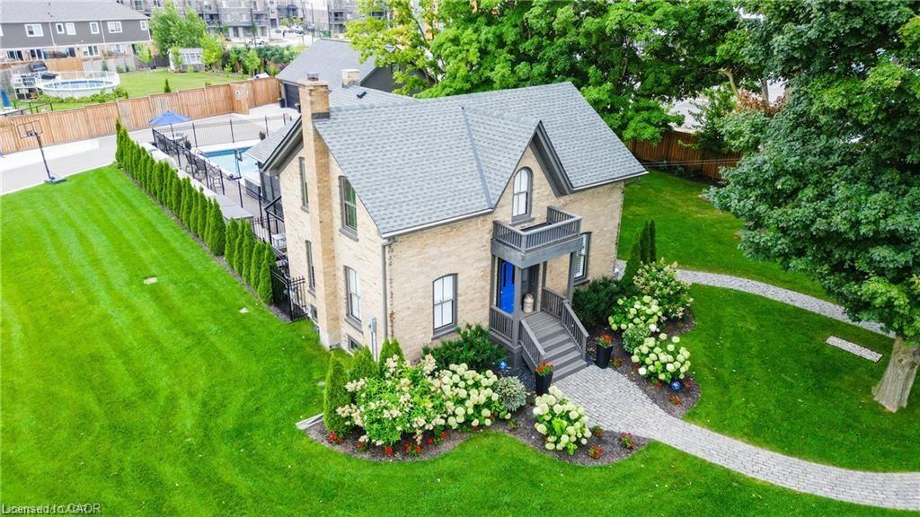 920 Orr Court, Kitchener, ON - Outdoor