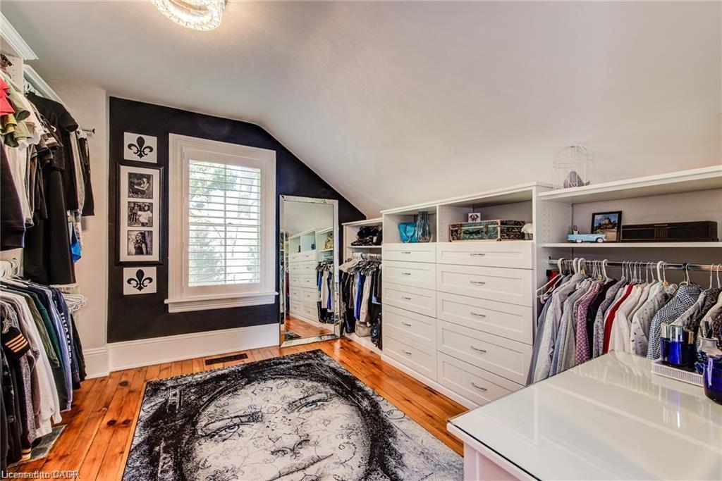 920 Orr Court, Kitchener, ON - Indoor With Storage