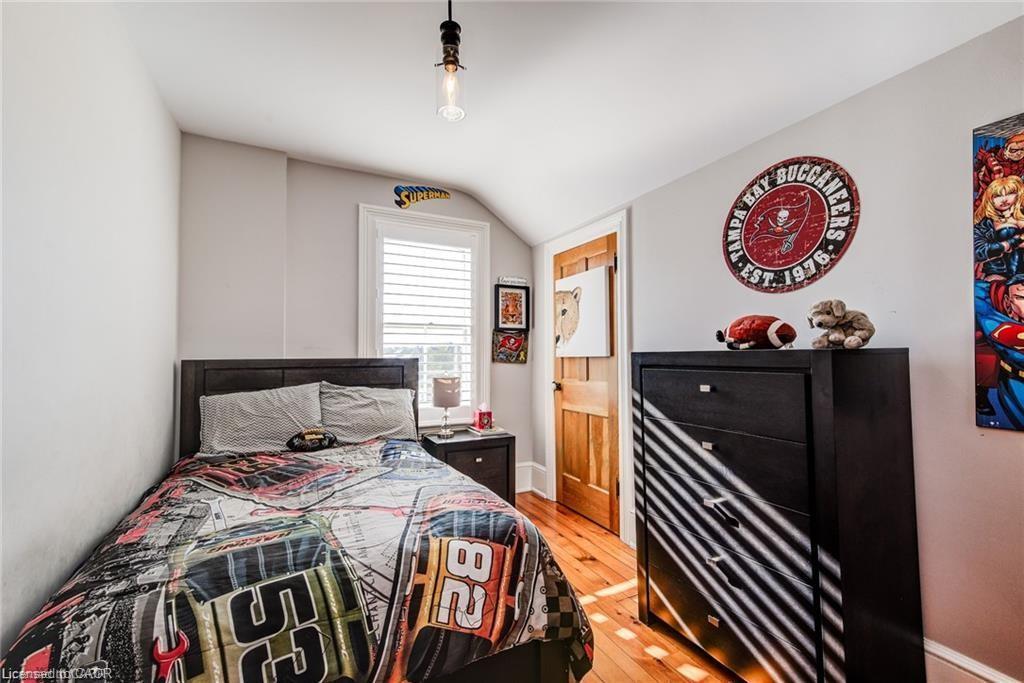 920 Orr Court, Kitchener, ON - Indoor Photo Showing Bedroom