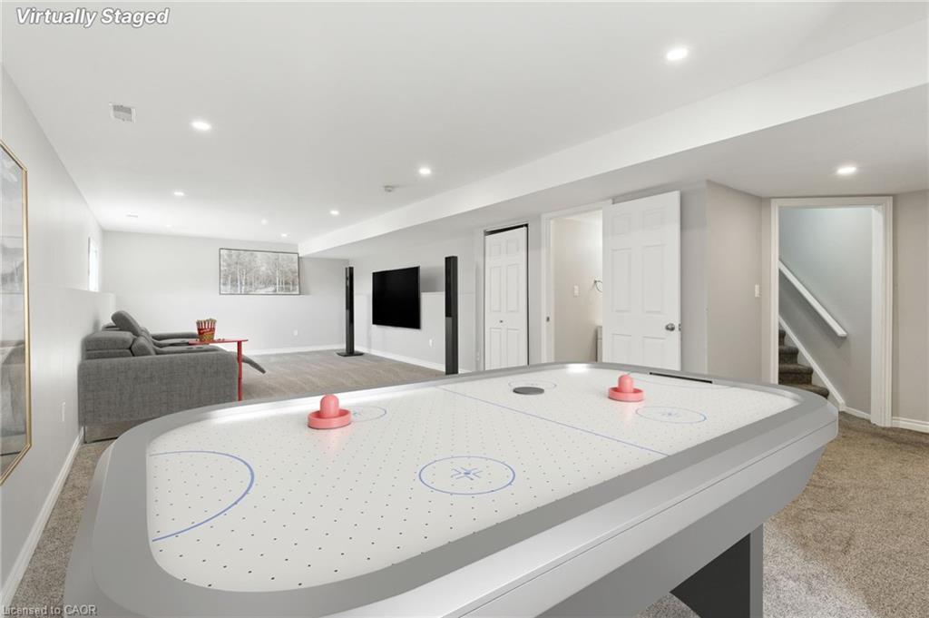 1027 Baron Drive, Fort Erie, ON - Indoor Photo Showing Other Room