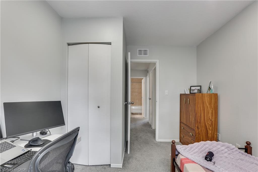 19-271 Thames Street, Ingersoll, ON - Indoor Photo Showing Office