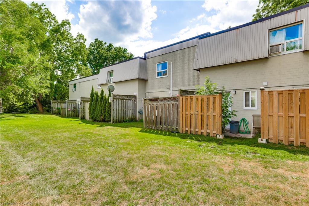 19-271 Thames Street, Ingersoll, ON - Outdoor With Exterior