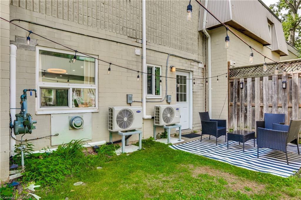 19-271 Thames Street, Ingersoll, ON - Outdoor