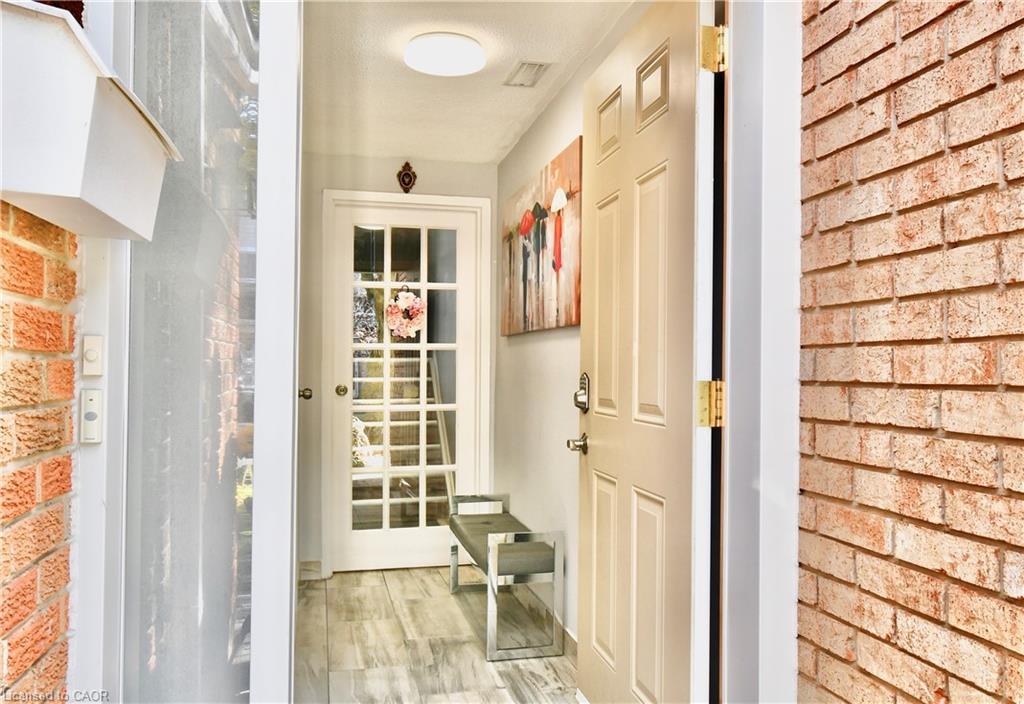 98-11 Harrisford Street, Hamilton, ON - Indoor Photo Showing Other Room