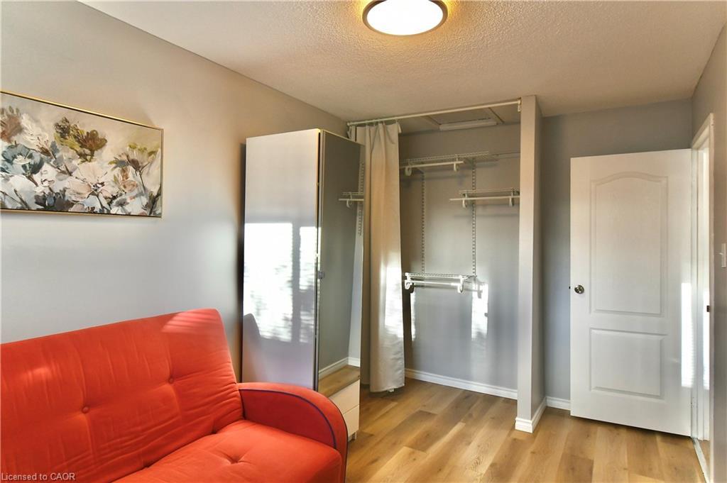 98-11 Harrisford Street, Hamilton, ON - Indoor