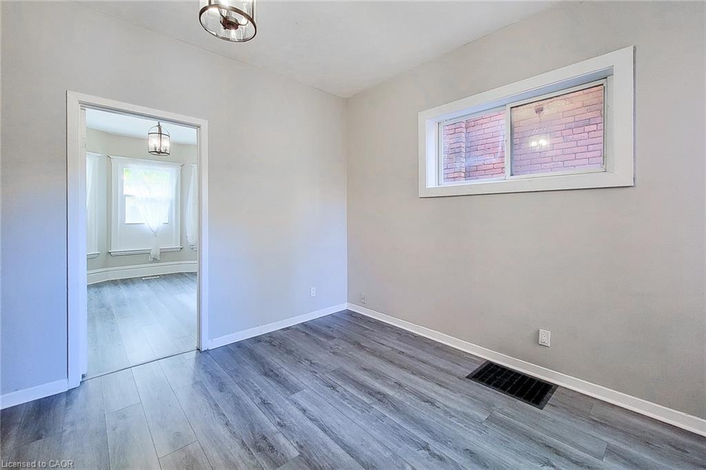 76 Wellington Street S, Hamilton, ON