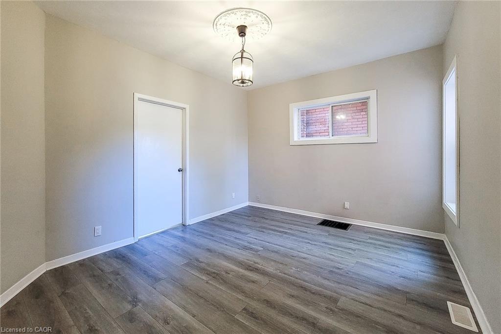 76 Wellington Street S, Hamilton, ON