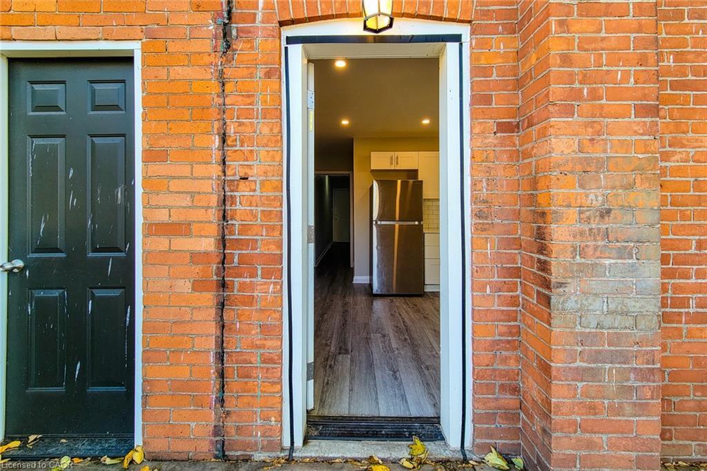 76 Wellington Street S, Hamilton, ON