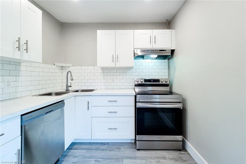 76 Wellington Street S, Hamilton, ON