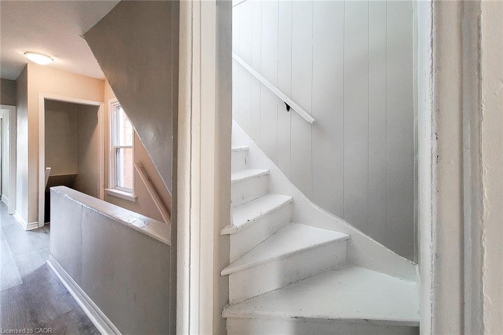 76 Wellington Street S, Hamilton, ON