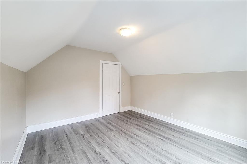 76 Wellington Street S, Hamilton, ON