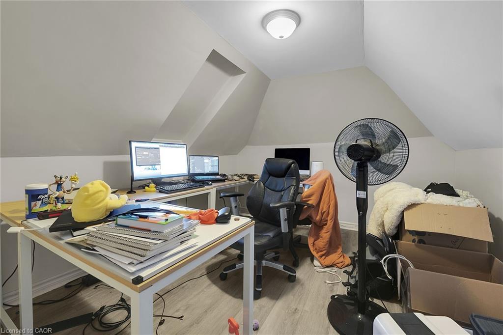 76 Wellington Street S, Hamilton, ON