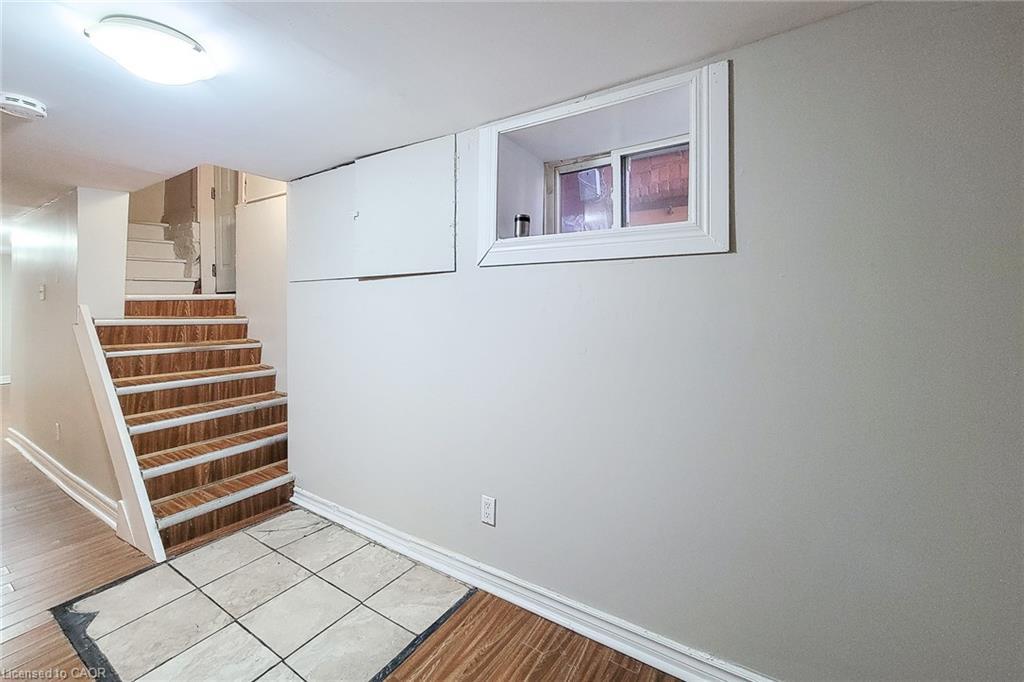 76 Wellington Street S, Hamilton, ON