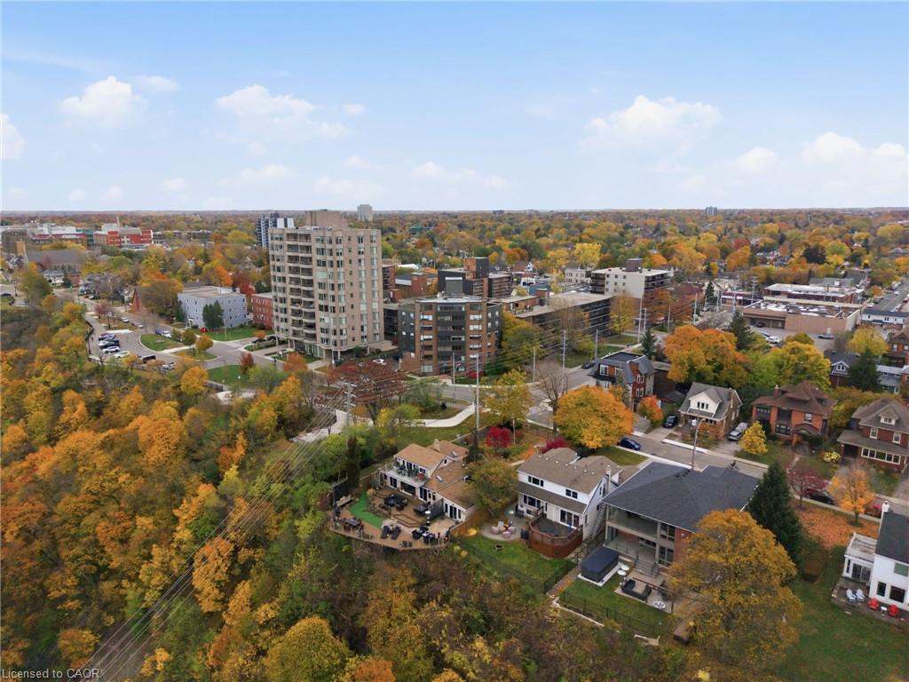 502-166 Mountain Park Avenue, Hamilton, ON - Outdoor With View