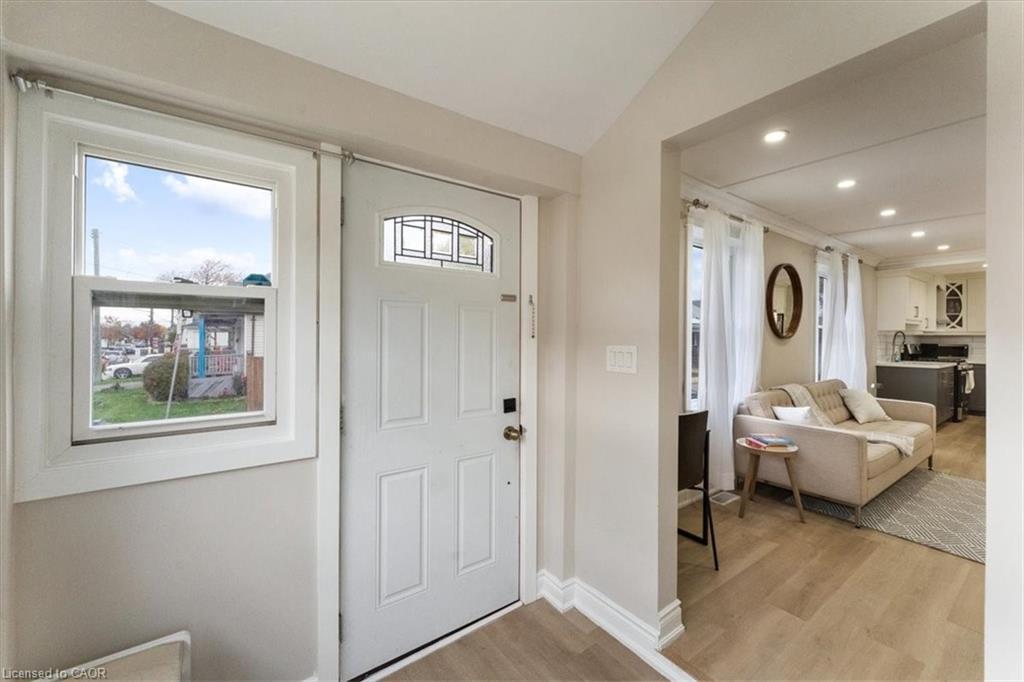 171 Britannia Avenue, Hamilton, ON - Indoor