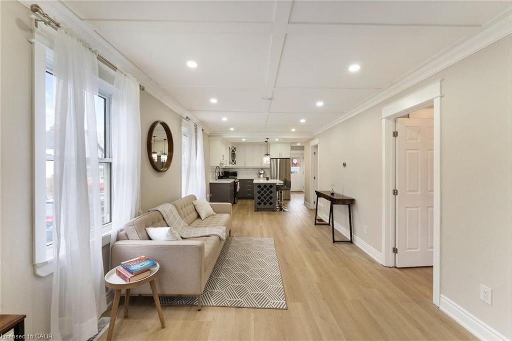 171 Britannia Avenue, Hamilton, ON - Indoor