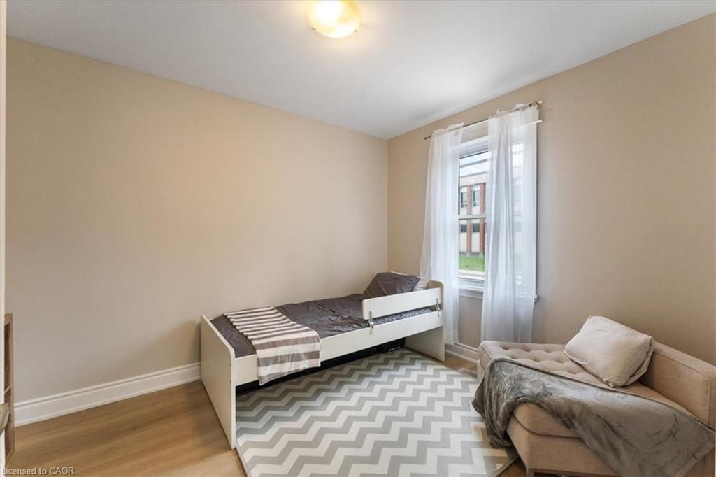 171 Britannia Avenue, Hamilton, ON - Indoor Photo Showing Bedroom