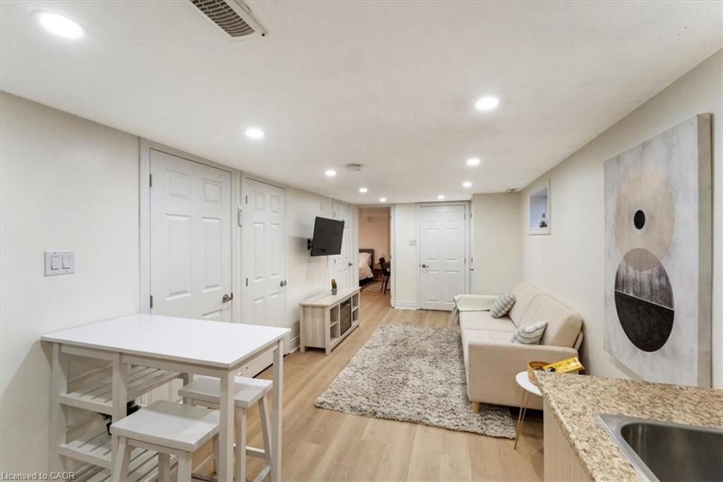 171 Britannia Avenue, Hamilton, ON - Indoor