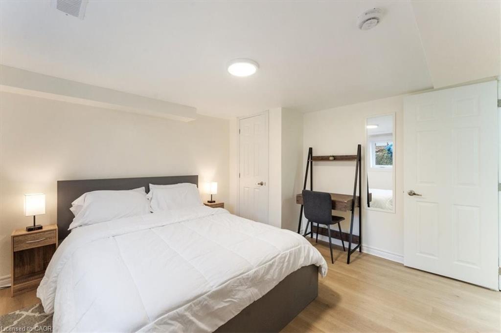 171 Britannia Avenue, Hamilton, ON - Indoor Photo Showing Bedroom