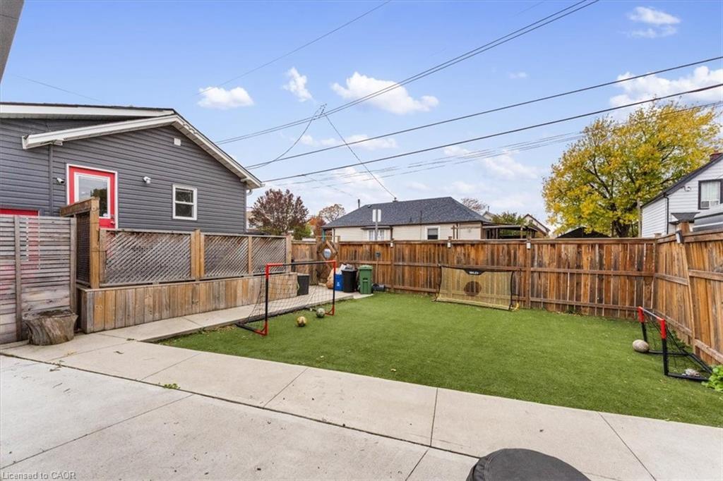 171 Britannia Avenue, Hamilton, ON - Outdoor