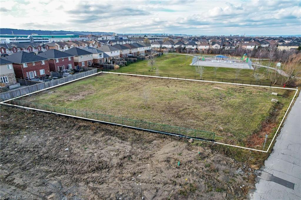 67 Seabreeze Crescent, Stoney Creek, ON