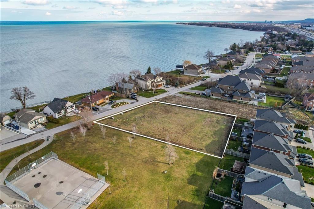 67 Seabreeze Crescent, Stoney Creek, ON