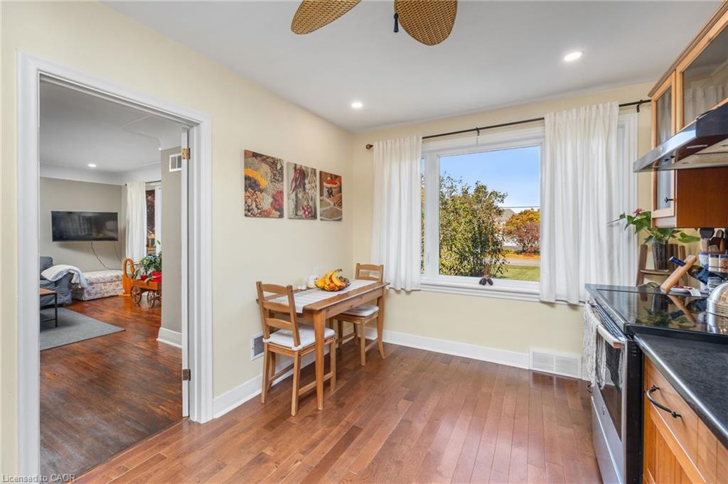 1140 2Nd Concession Concession W, Flamborough, ON - Indoor