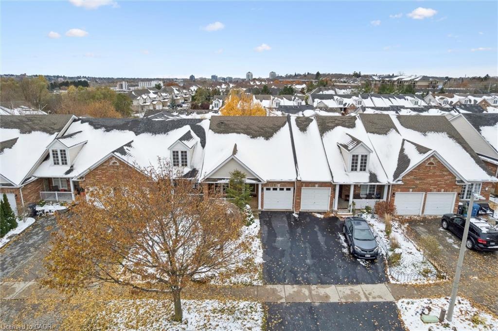 92 Schroder Crescent, Guelph, ON - Outdoor With Facade