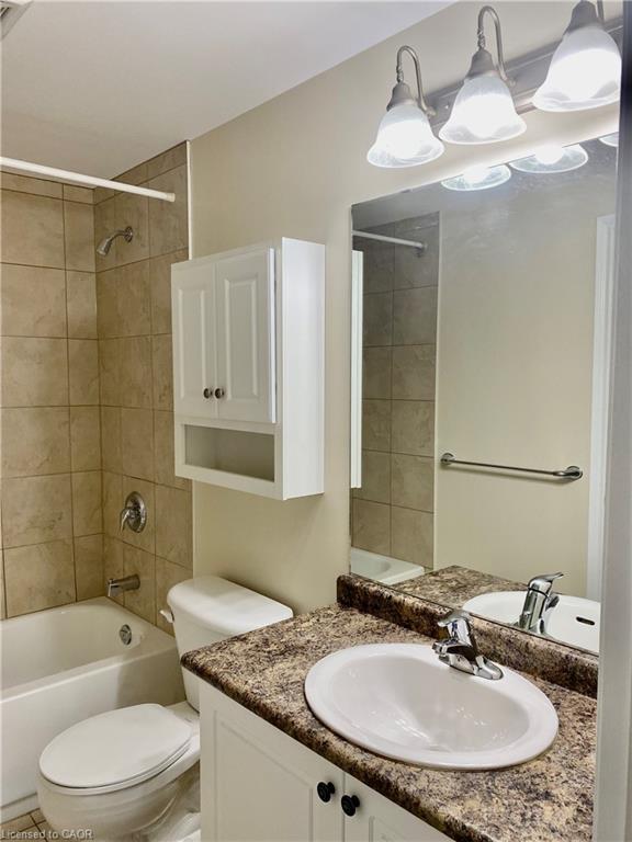 606-47 Caroline Street N, Hamilton, ON - Indoor Photo Showing Bathroom