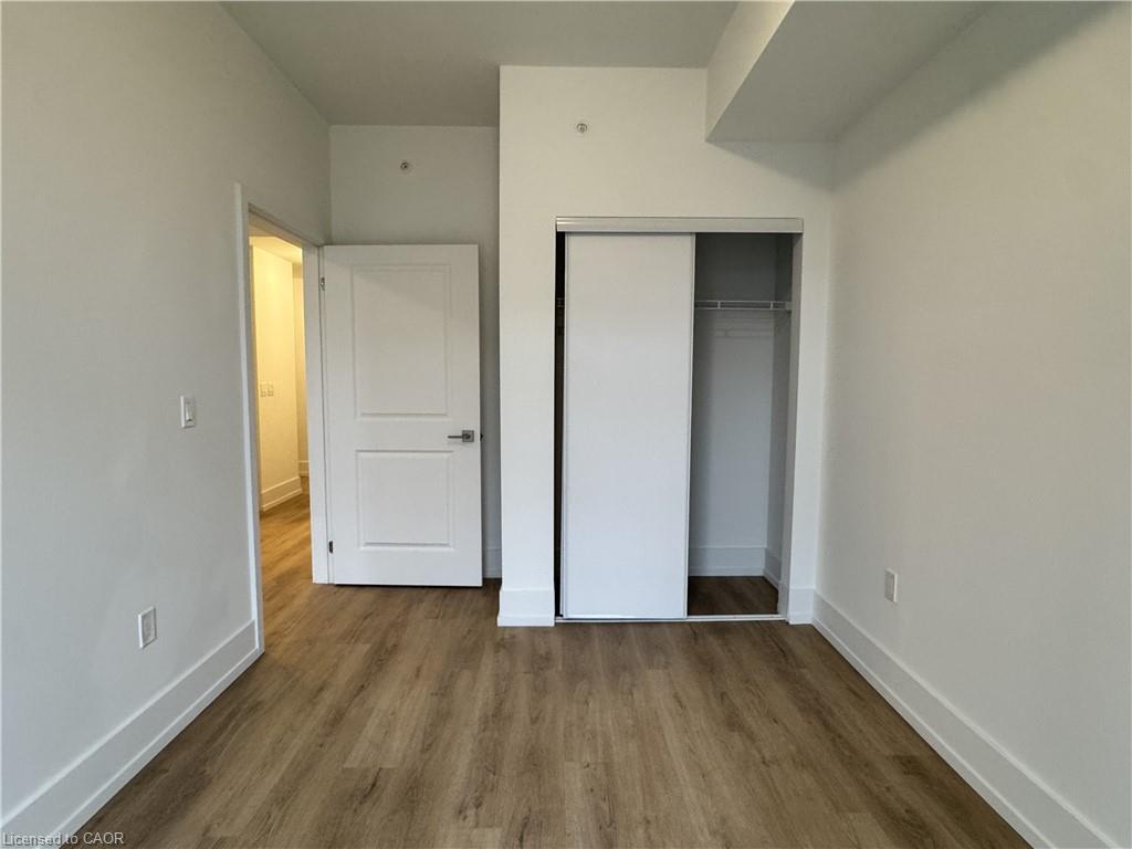 609-206 King Street W, Hamilton, ON - Indoor Photo Showing Other Room