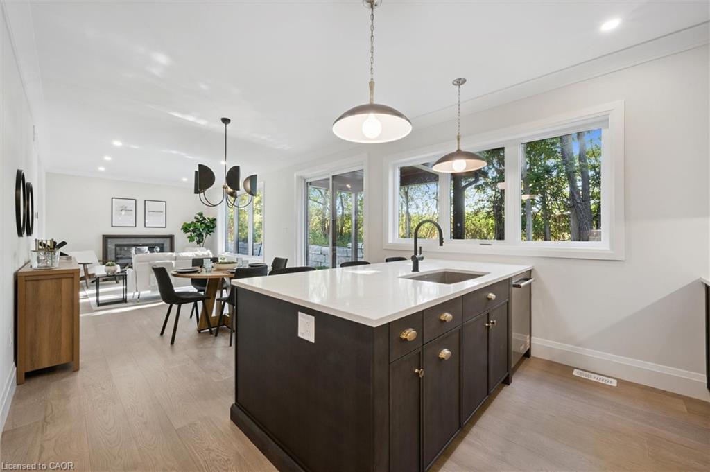 4 Winders Trail, Ingersoll, ON - Indoor Photo Showing Kitchen