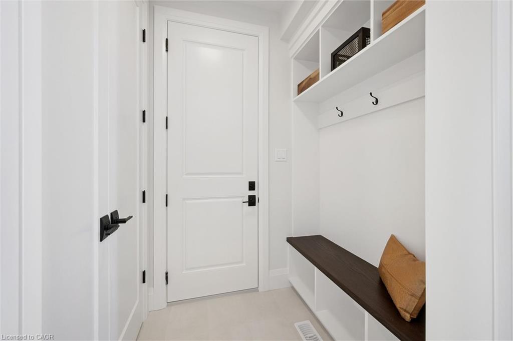 4 Winders Trail, Ingersoll, ON - Indoor Photo Showing Other Room