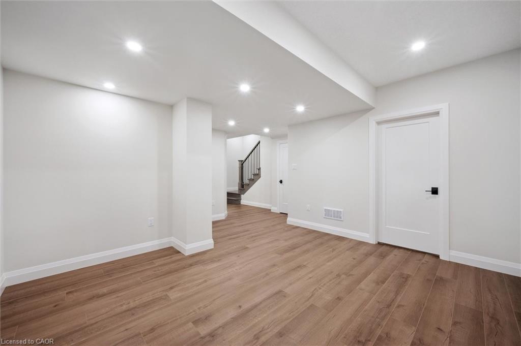 4 Winders Trail, Ingersoll, ON - Indoor Photo Showing Other Room