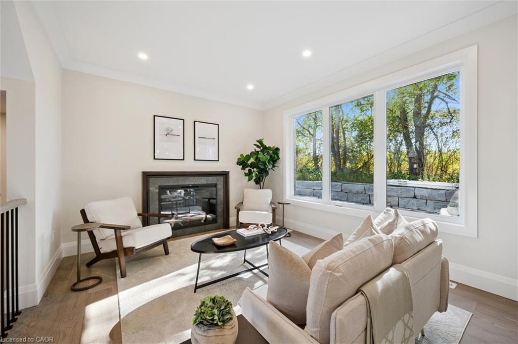 4 Winders Trail, Ingersoll, ON - Indoor Photo Showing Living Room With Fireplace