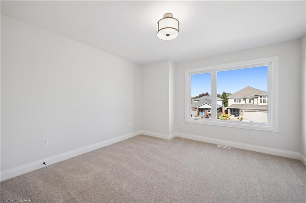 4 Winders Trail, Ingersoll, ON - Indoor Photo Showing Other Room