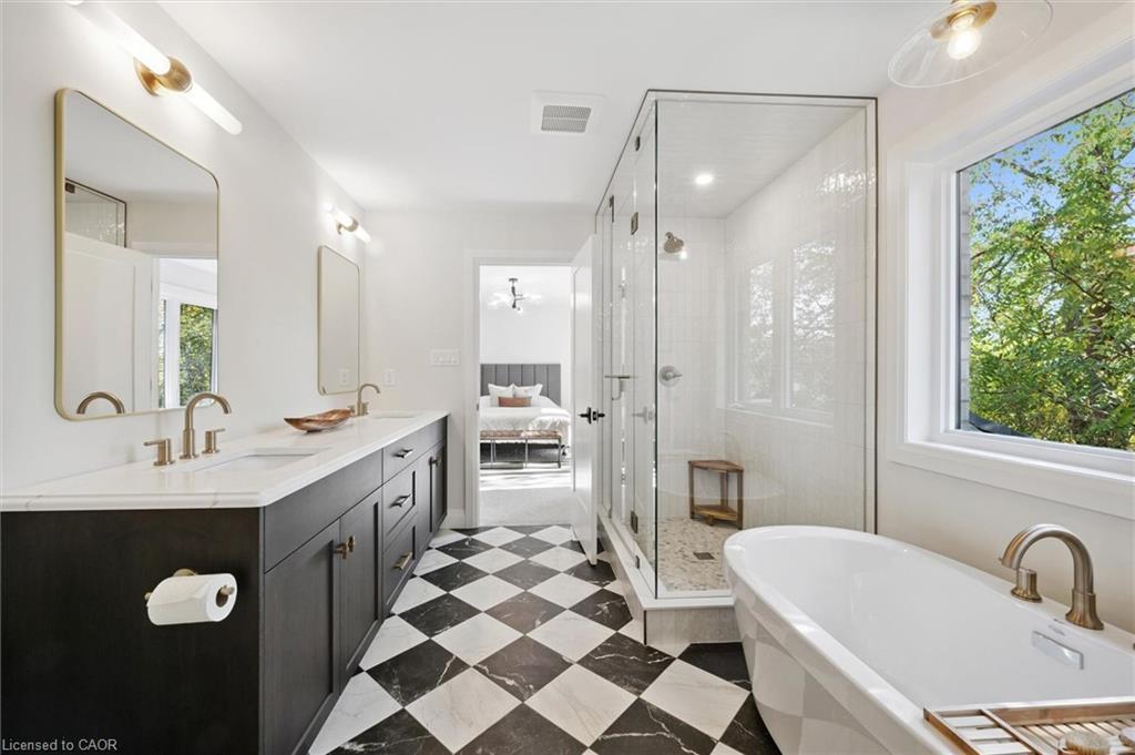 4 Winders Trail, Ingersoll, ON - Indoor Photo Showing Bathroom