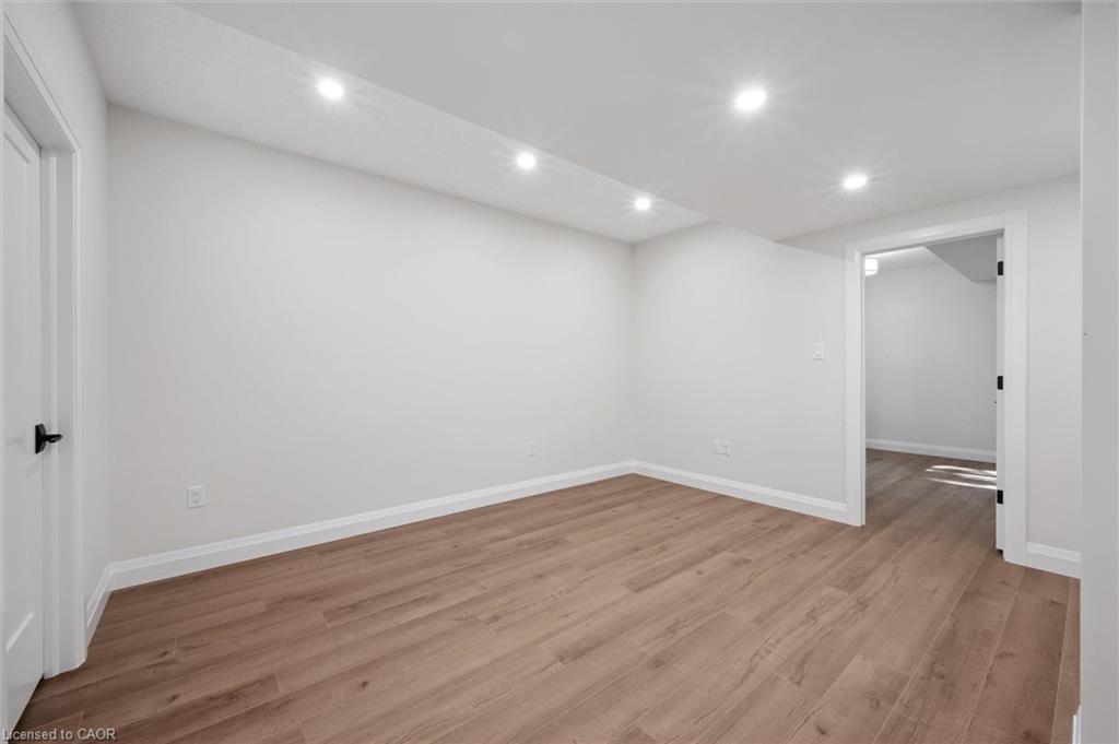 4 Winders Trail, Ingersoll, ON - Indoor