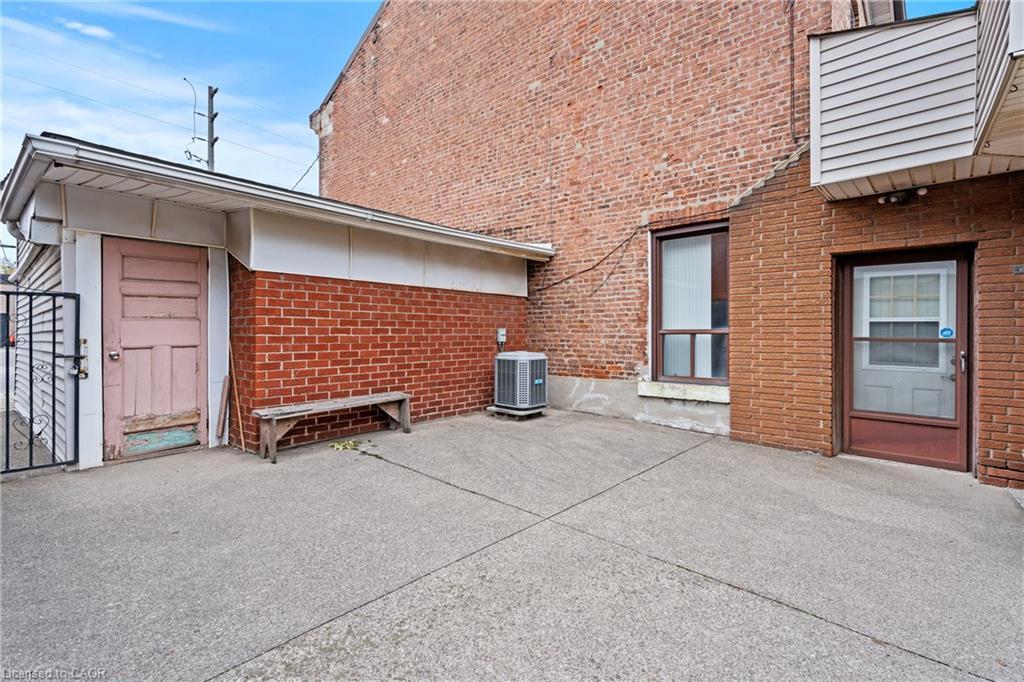 156 Macnab Street N, Hamilton, ON - Outdoor With Exterior