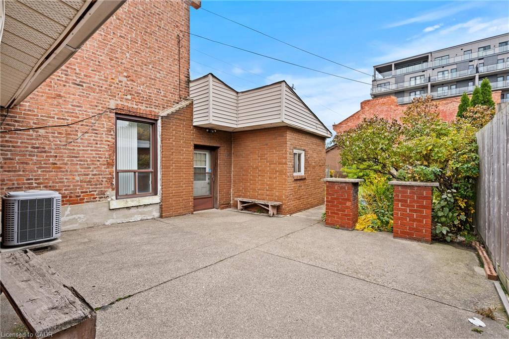 156 Macnab Street N, Hamilton, ON - Outdoor With Exterior