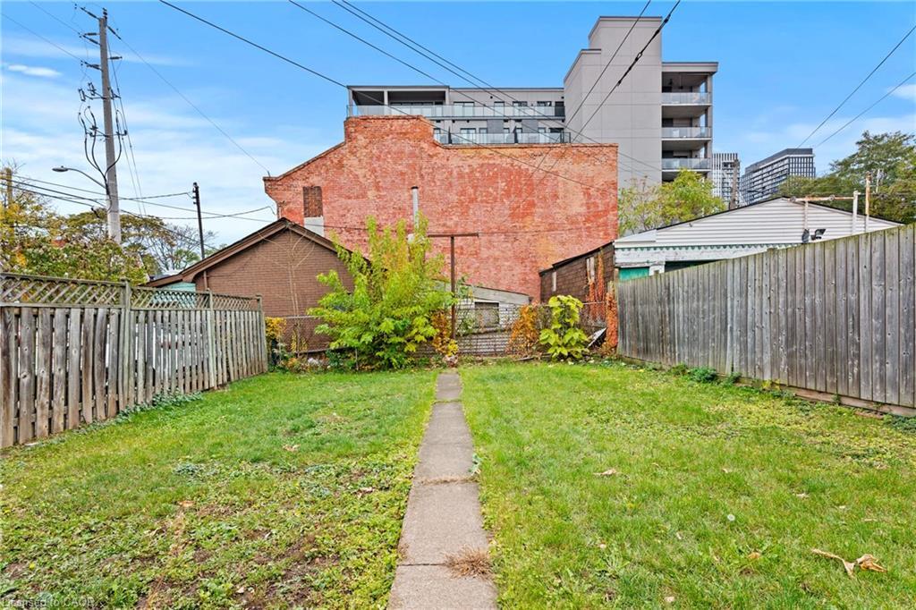 156 Macnab Street N, Hamilton, ON - Outdoor