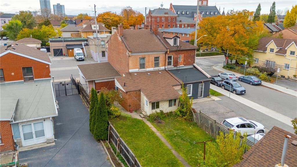 156 Macnab Street N, Hamilton, ON - Outdoor