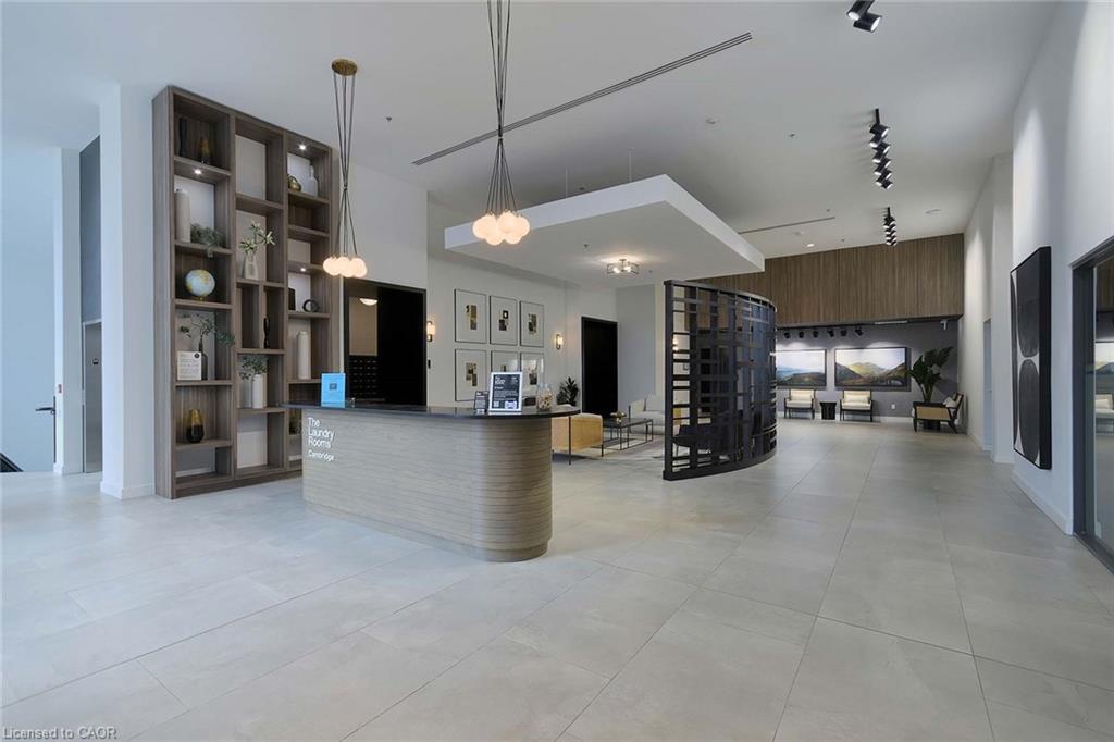 910-15 Glebe Street, Waterloo, ON - Indoor Photo Showing Other Room