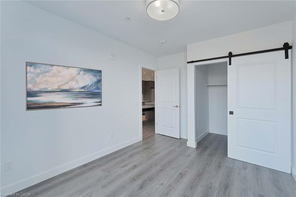 910-15 Glebe Street, Waterloo, ON - Indoor