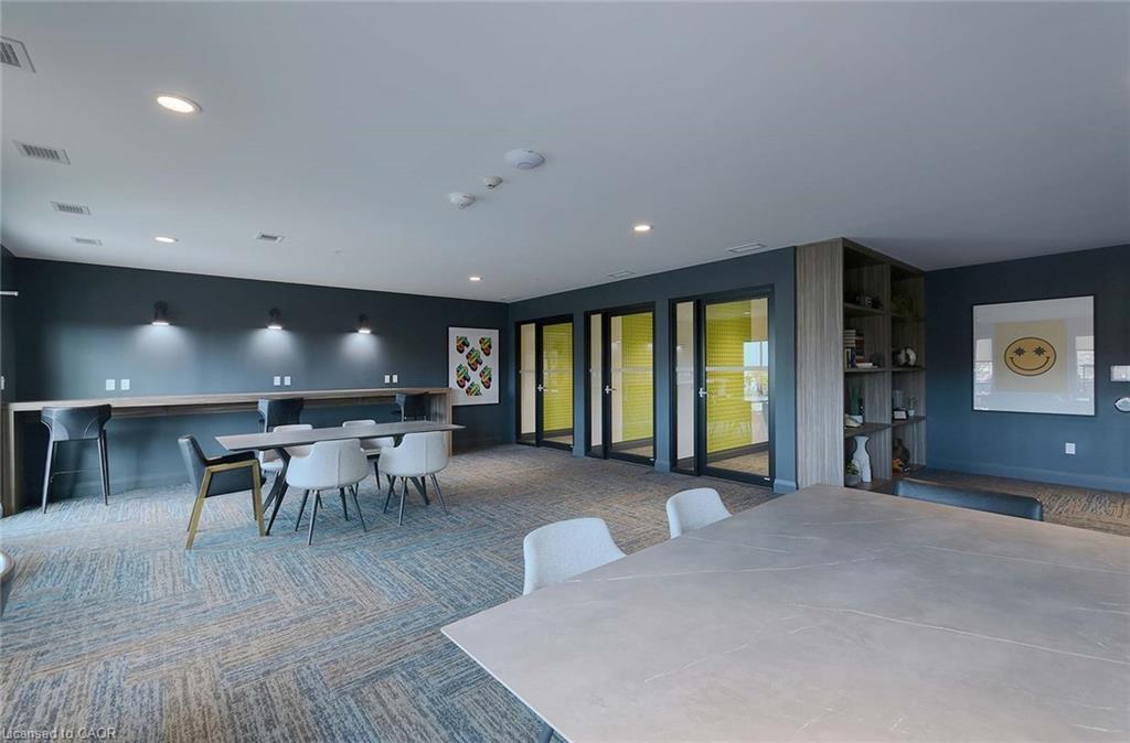 910-15 Glebe Street, Waterloo, ON -