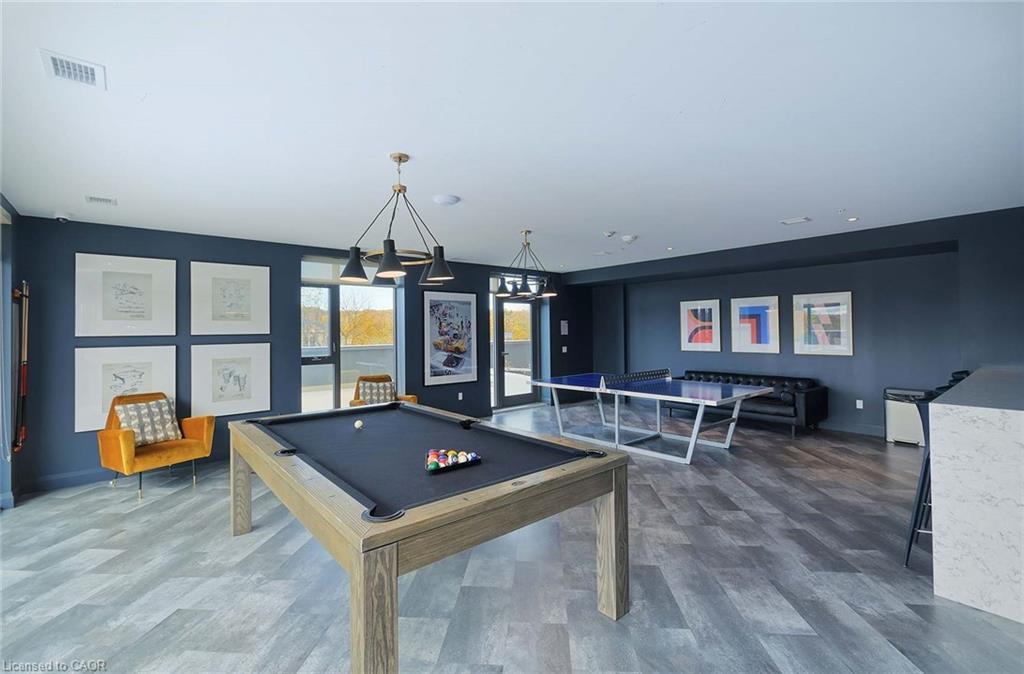 910-15 Glebe Street, Waterloo, ON - Indoor Photo Showing Other Room