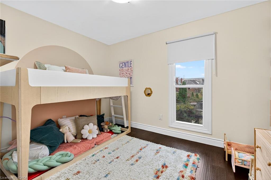 36 Ashley Street, Hamilton, ON - Indoor Photo Showing Bedroom