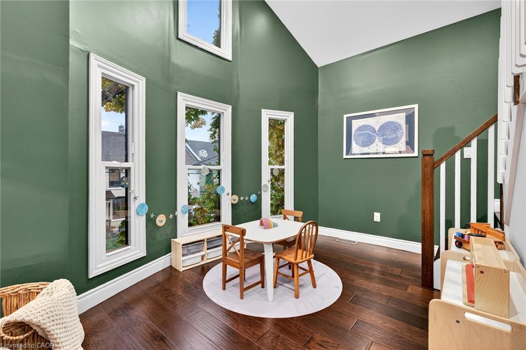 36 Ashley Street, Hamilton, ON - Indoor